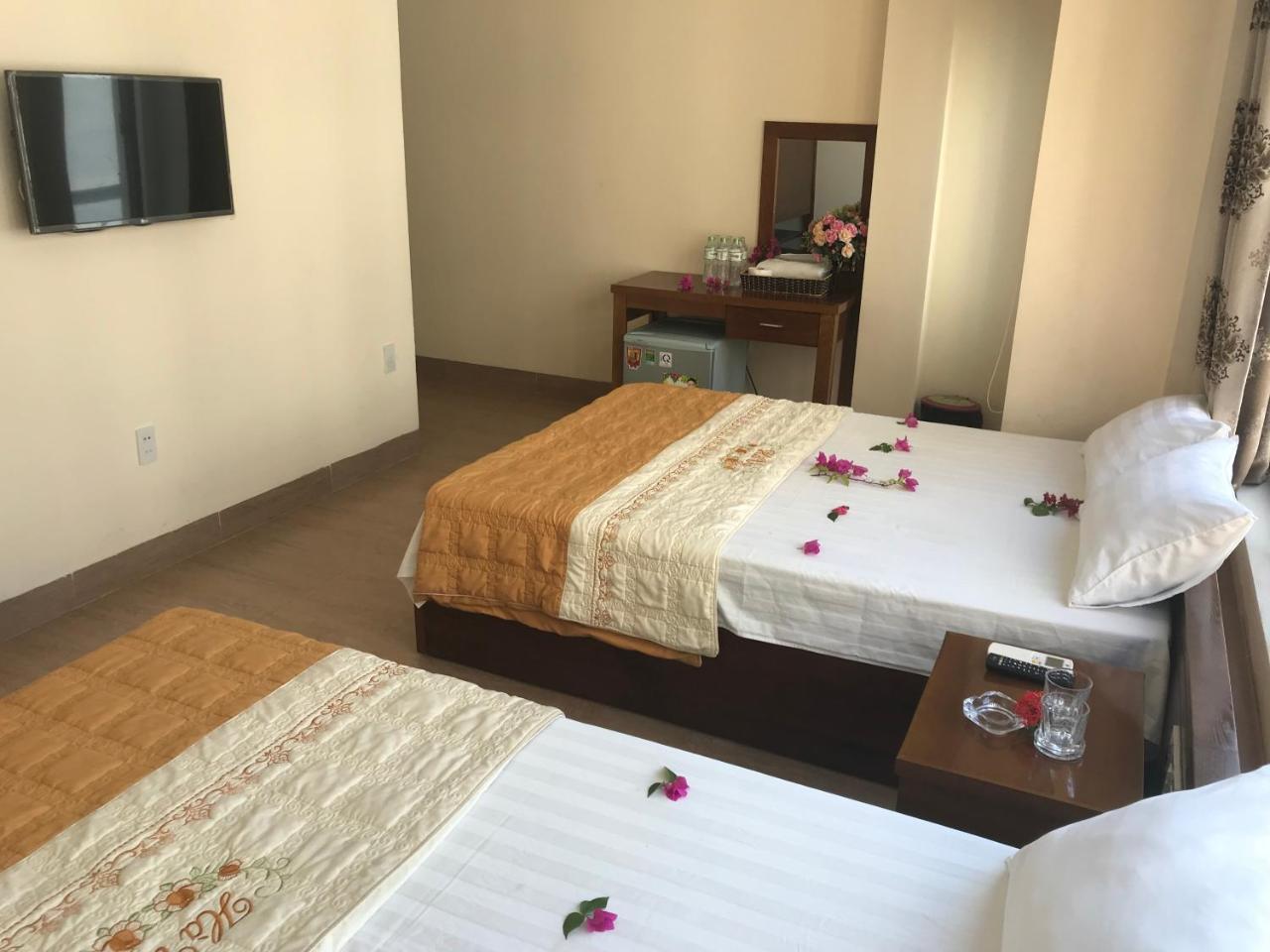 Ha Vy Hotel Cat Ba Island Exterior foto