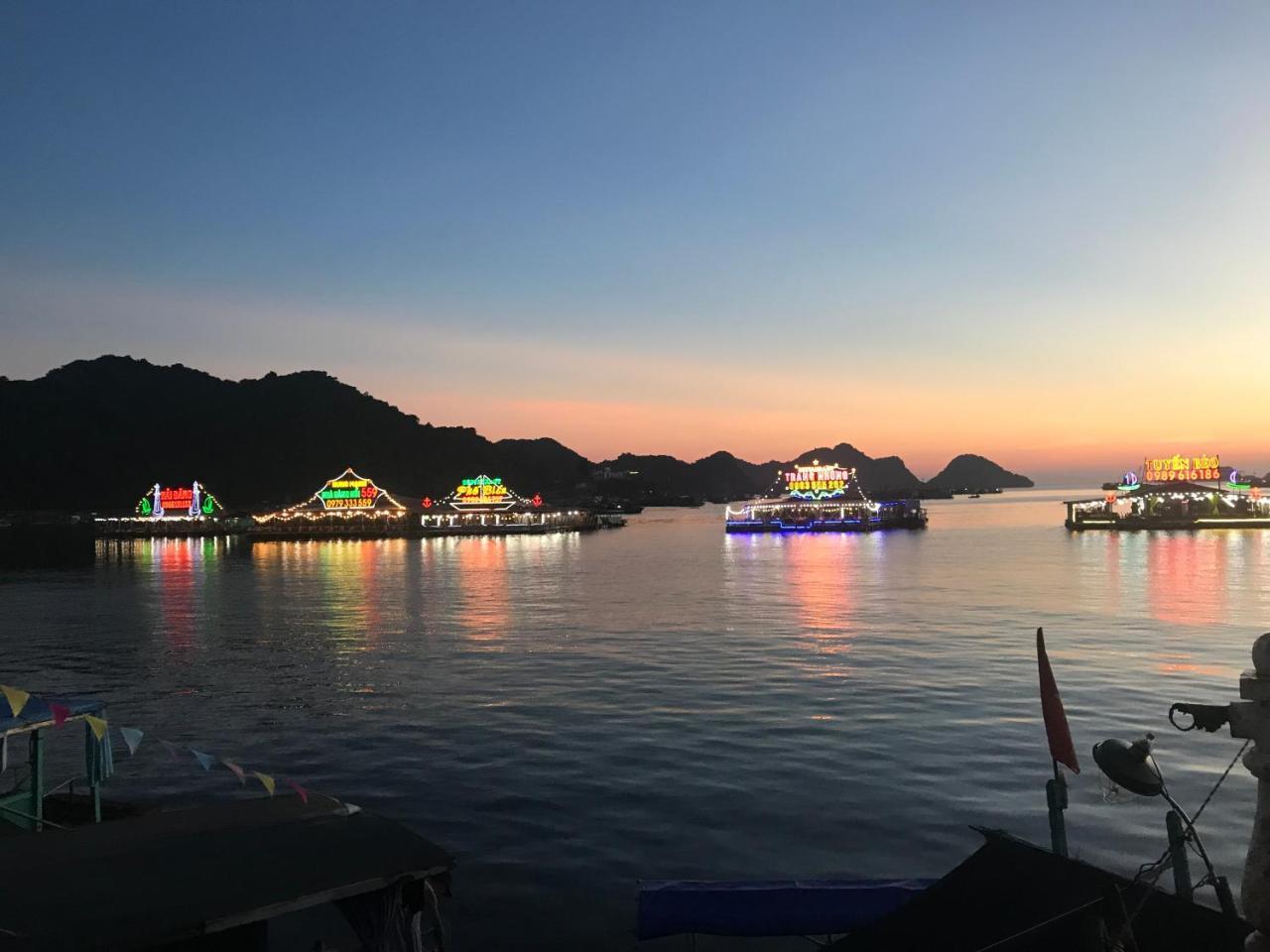 Ha Vy Hotel Cat Ba Island Exterior foto
